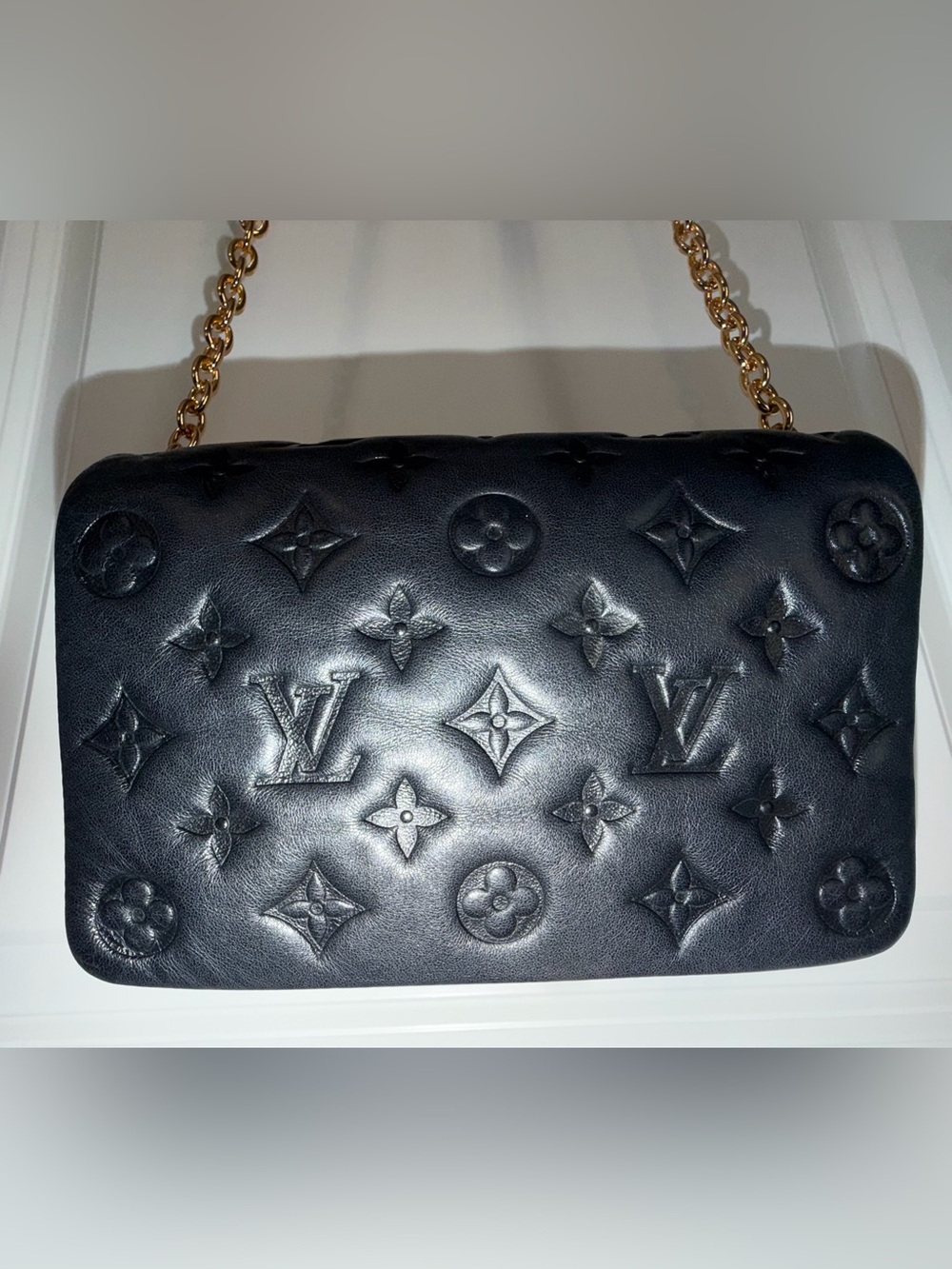 Louis Vuitton Coussin Pouchette Mini Black Leather